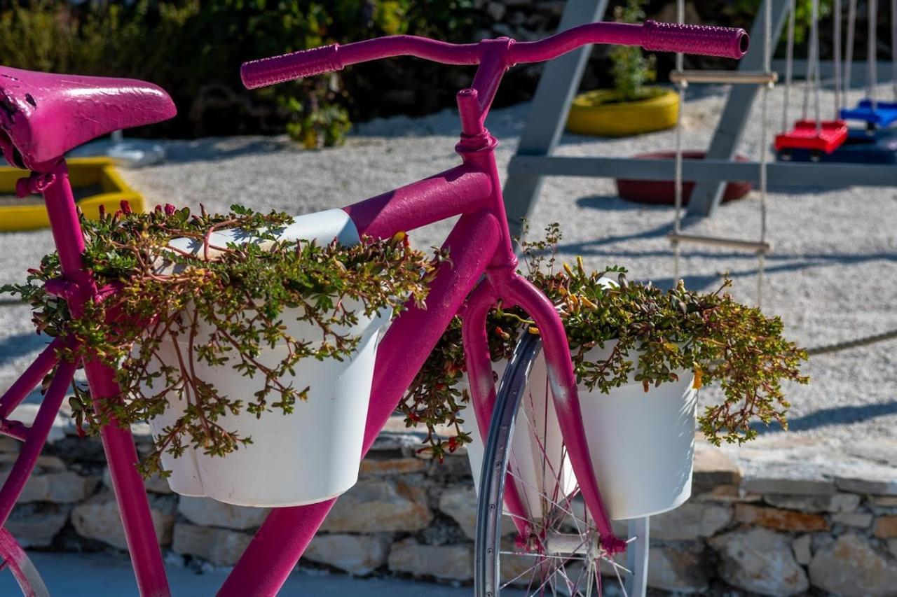 Villa House Camellia With Fenced Pool And Playground Blizna Donja Exterior foto