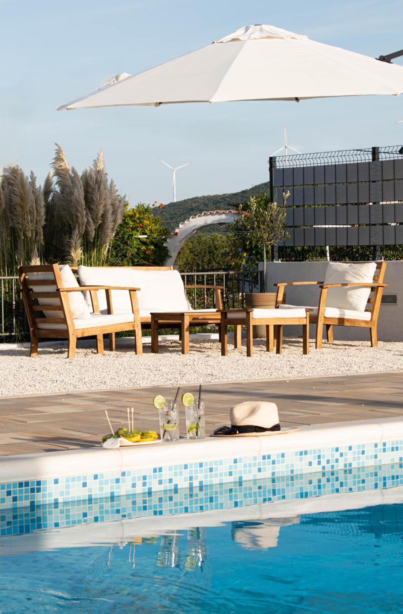 Villa House Camellia With Fenced Pool And Playground Blizna Donja Exterior foto